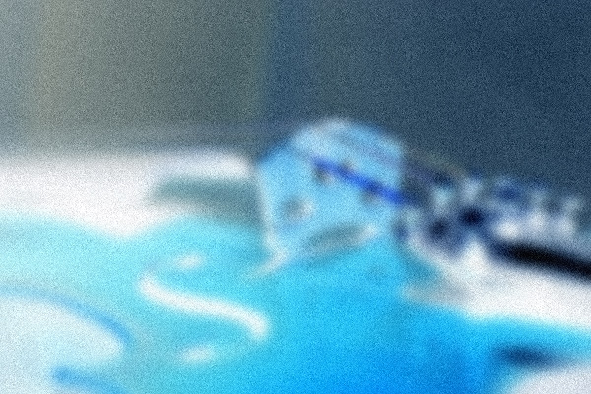Photo (modified) Pogo1 (CC BY-NC 2.0)