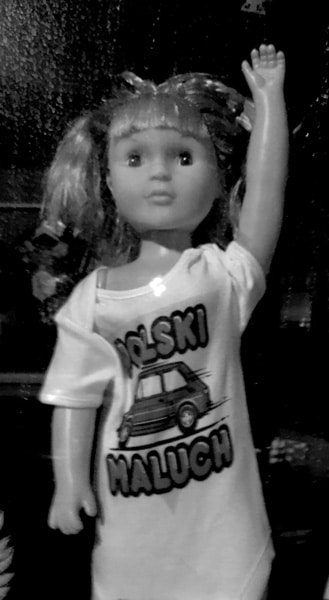 A dummy in the window of a shop selling “Polish Design Patriotic Wear.” Photo Jeffrey Arlo Brown