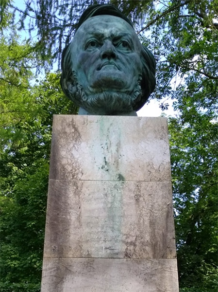 Breker’s bust of Wagner • Photo Alison Kinney