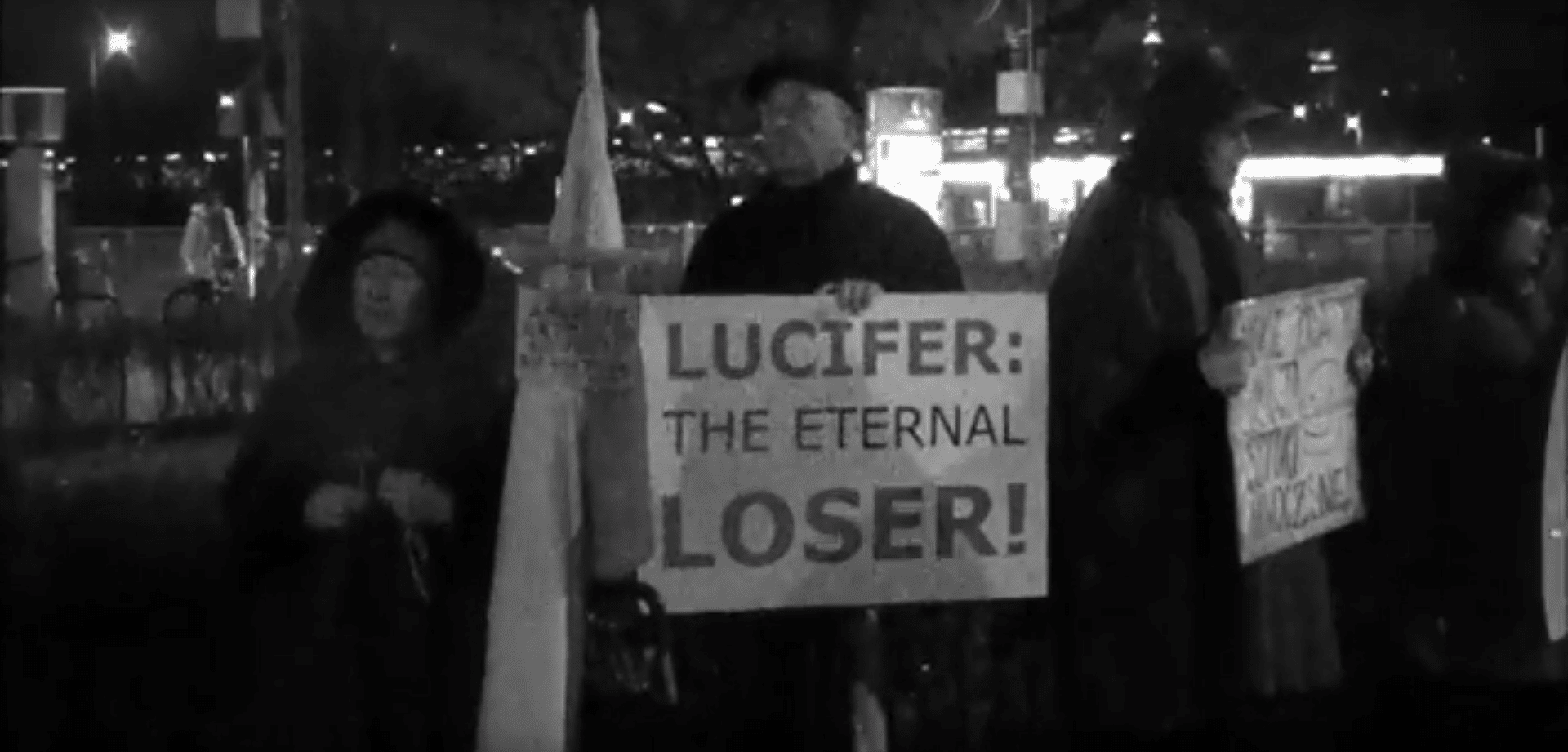 Members of the Polish Society of the Rosary protest a Jan Klata staging in 2013.